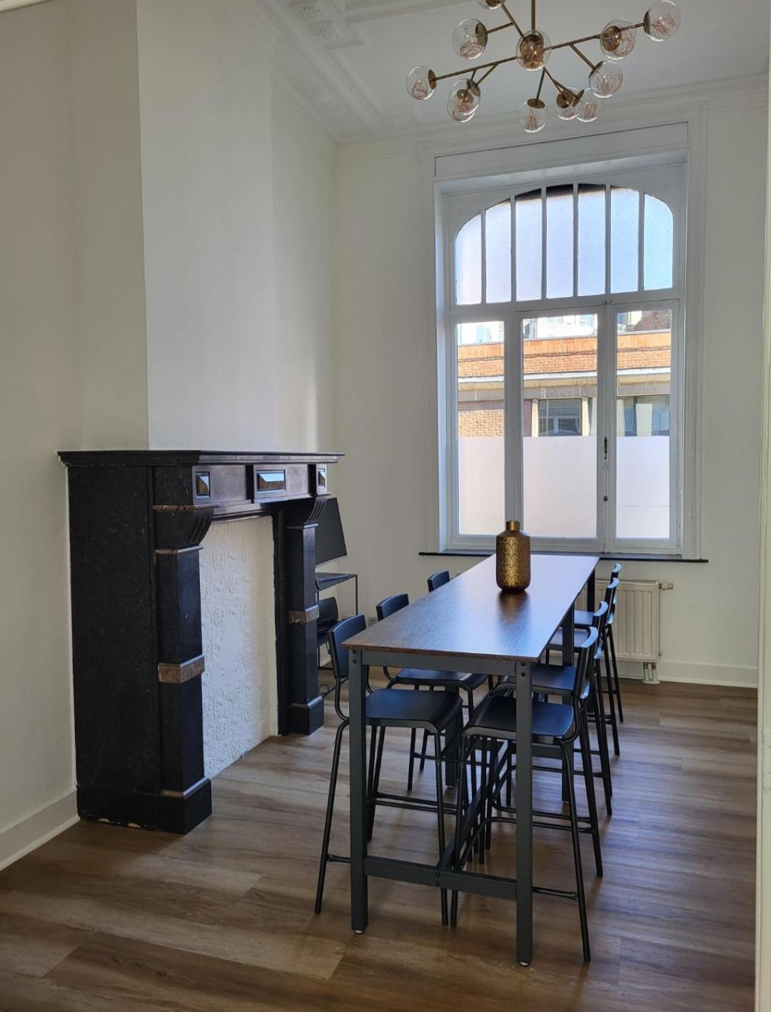 Brussels Bed & Blockchain Private With Shared Bathroom Maison d'hôtes
